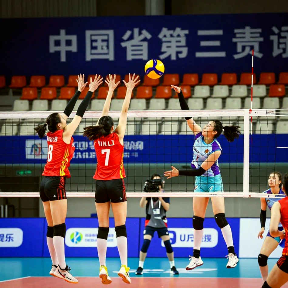 Bốn tiền đạo, sáu bàn sau bốn vòng: ông Kim Sang Sik có thêm lựa chọn, không có thêm hệ thống