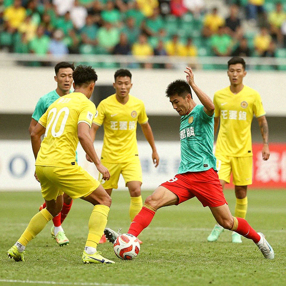 Evergrande, kỳ chuyển nhượng và định luật chu kỳ: Tiền lớn không mua được sự bền vững