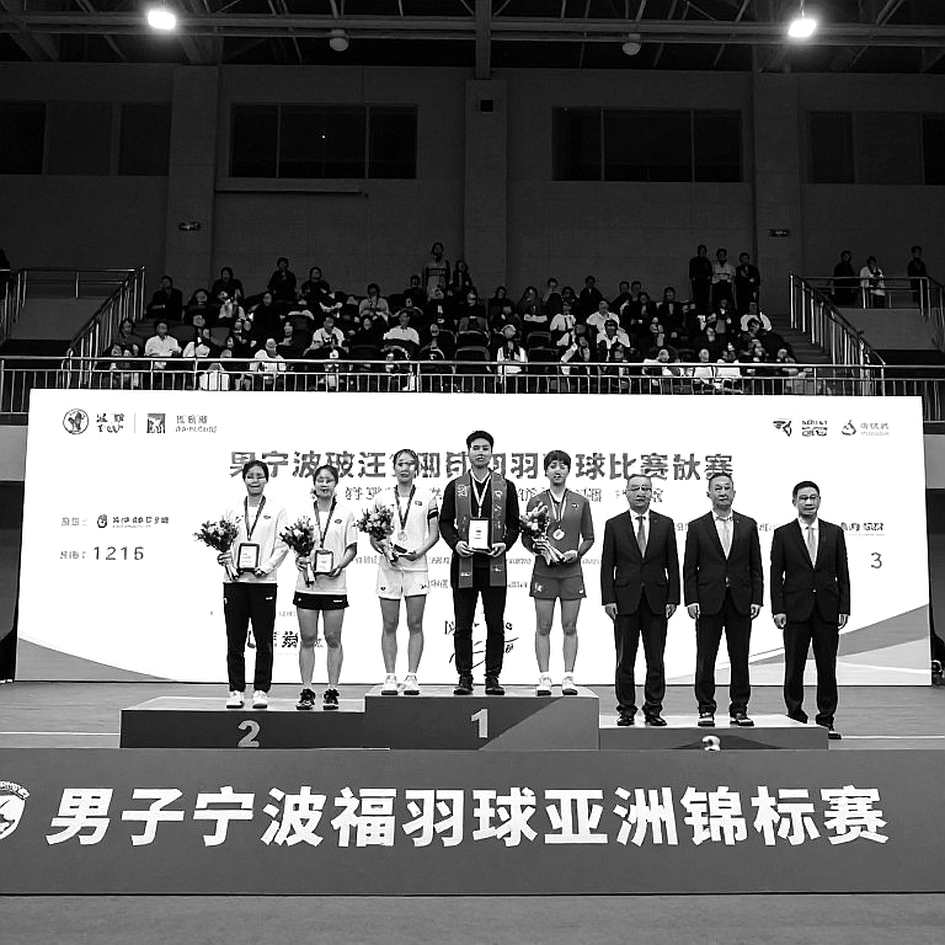 PV Sindhu thắng Hina Akechi 2-1 ở bán kết French Open 2026: hình học của một suất vào chung kết