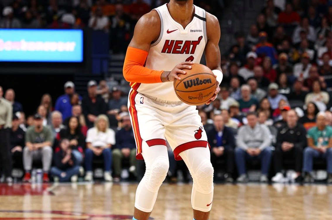 Giannis, cú ngã 0-3 và nghệ thuật thổi phồng một cuộc khủng hoảng