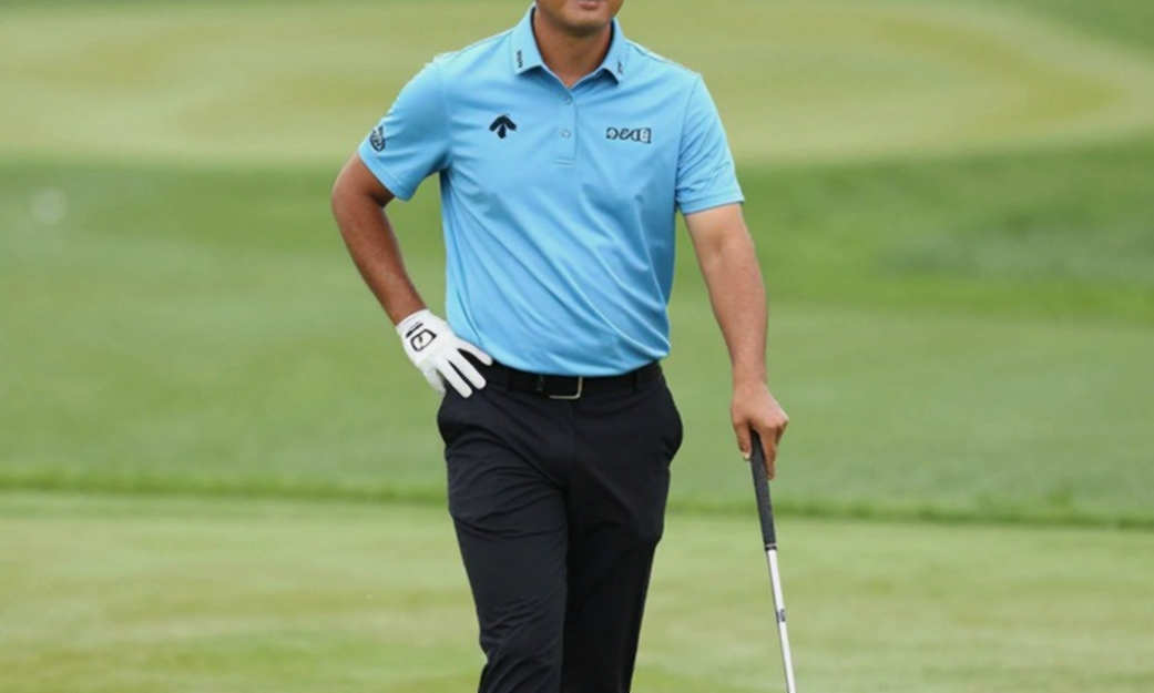 Snedeker ở Medinah: câu nói sau chiến thắng và bài toán 'vật phẩm bảng tin' tới Adare Manor